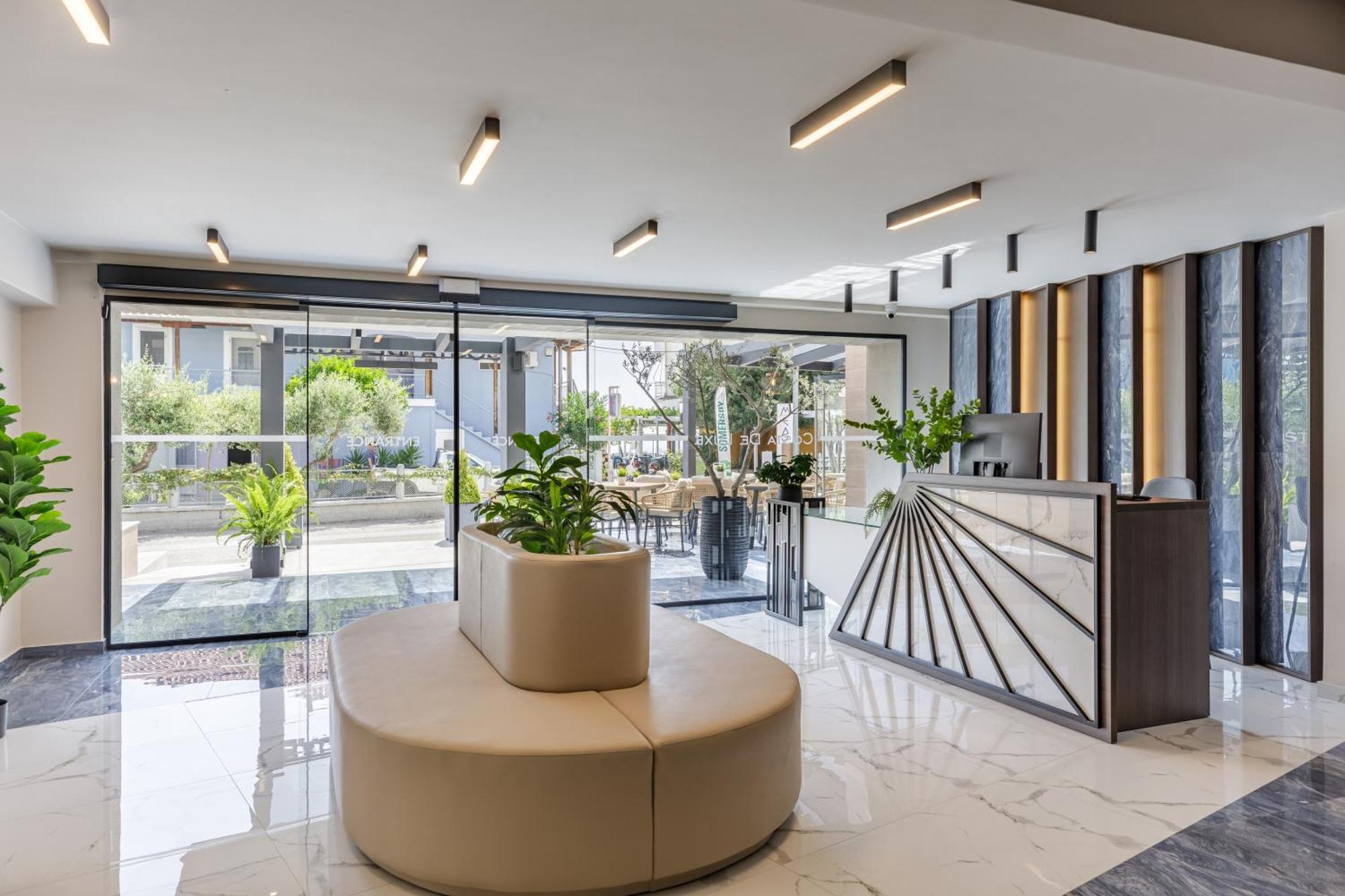 Costa De Luxe Suites Лептокария Экстерьер фото